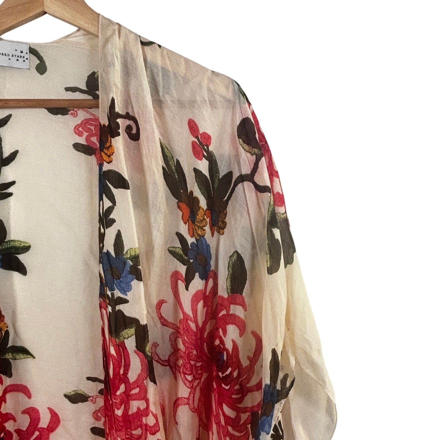 One Hundred Stars Grande Kimono Chrysanthemum Ecru One Size