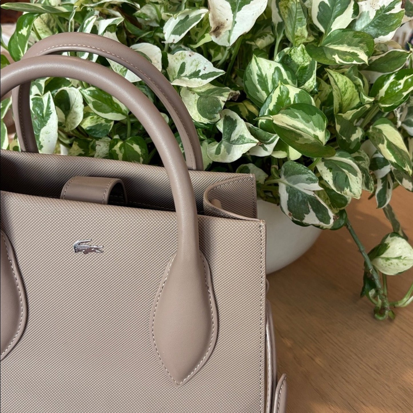 Lacoste Women's Daily City Purse in Taupe Shoulder Crossbody Bag