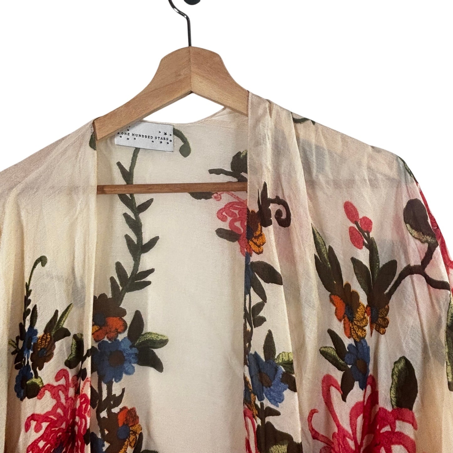 One Hundred Stars Grande Kimono Chrysanthemum Ecru One Size