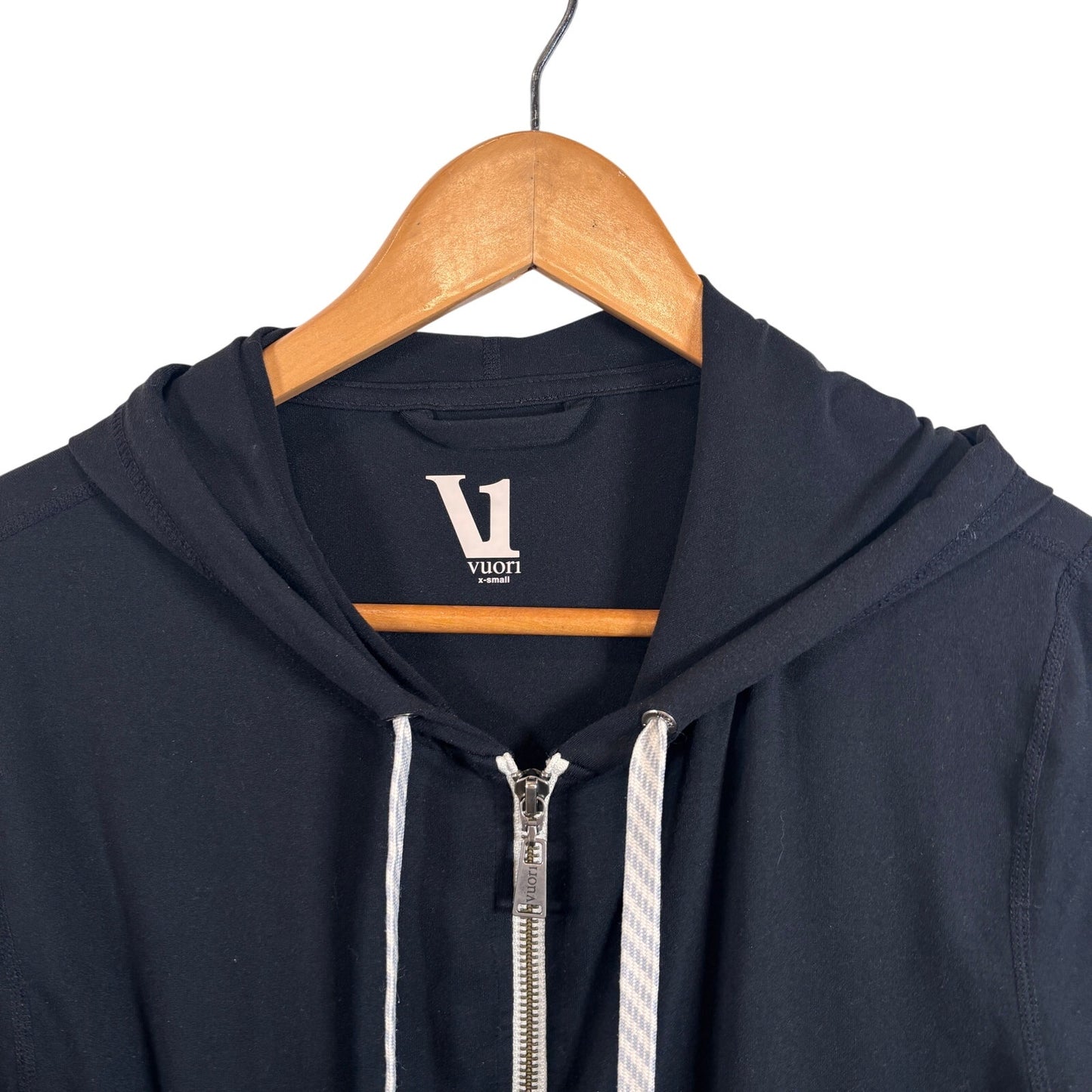 Vuori Halo Performance Hoodie in Black Size XS